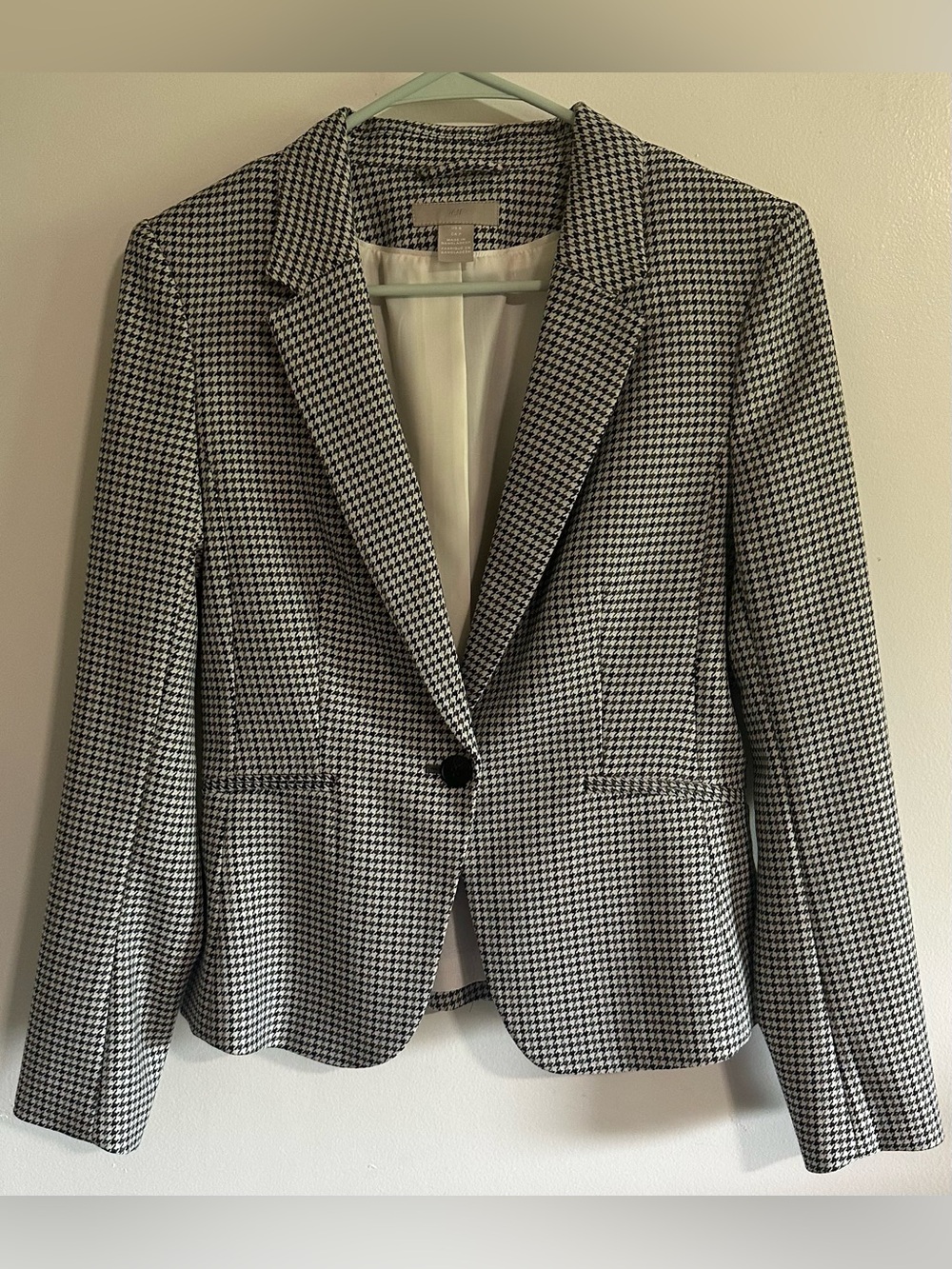 H&M Black & White Houndstooth Blazer